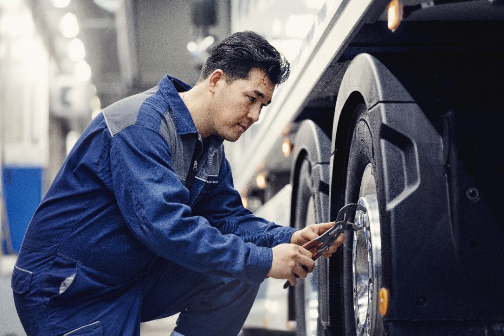 Vetement mecanicien automobile 2025 personnalisé